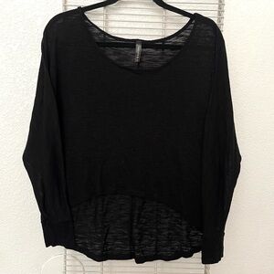 Full Tilt Lightweight Long-sleeved High-Low Knit Top